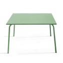 Quadratischer Gartentisch 120 x 120 cm und 8 Stühle mit Armlehnen aus Metall