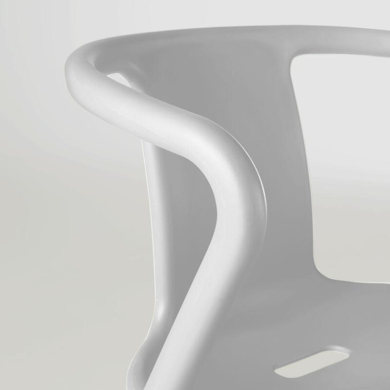 Set aus 4 stapelbaren Plastikstühlen mit Armlehnen  (4/6)