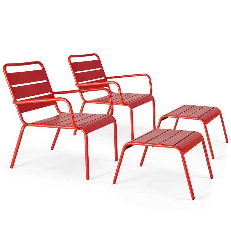 Set aus 2 niedrigen Metall-Sesseln und Fußstützen 