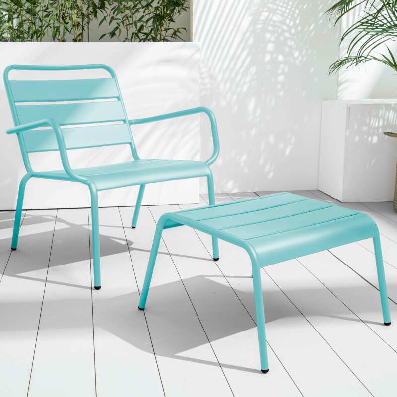 Set aus 2 niedrigen Sesseln mit ungleichen anthrazitgrauen Metall-Fußstützen + 1 Farbe 