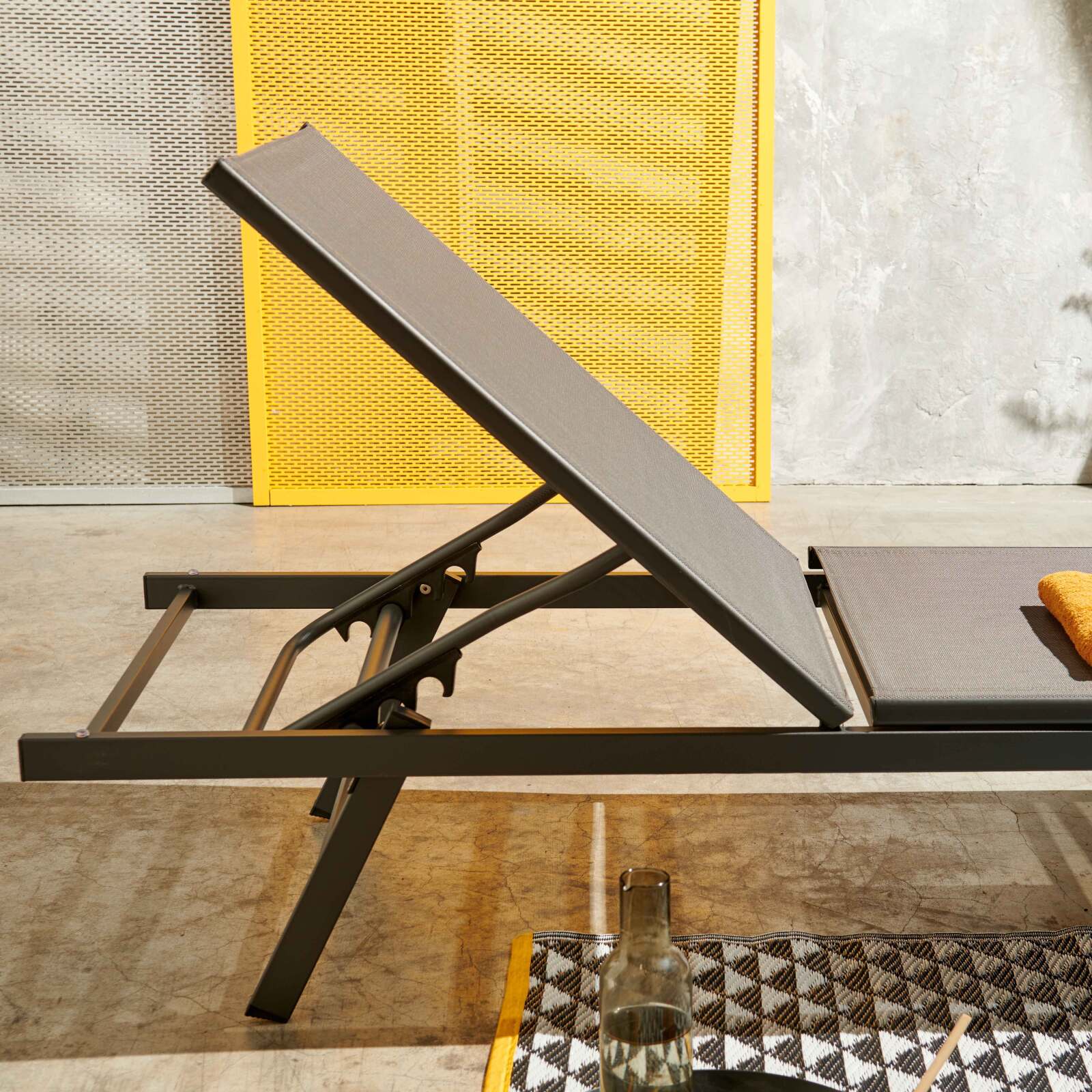 Set aus 2 verstellbaren Sonnenliegestühlen mit 5 Positionen 