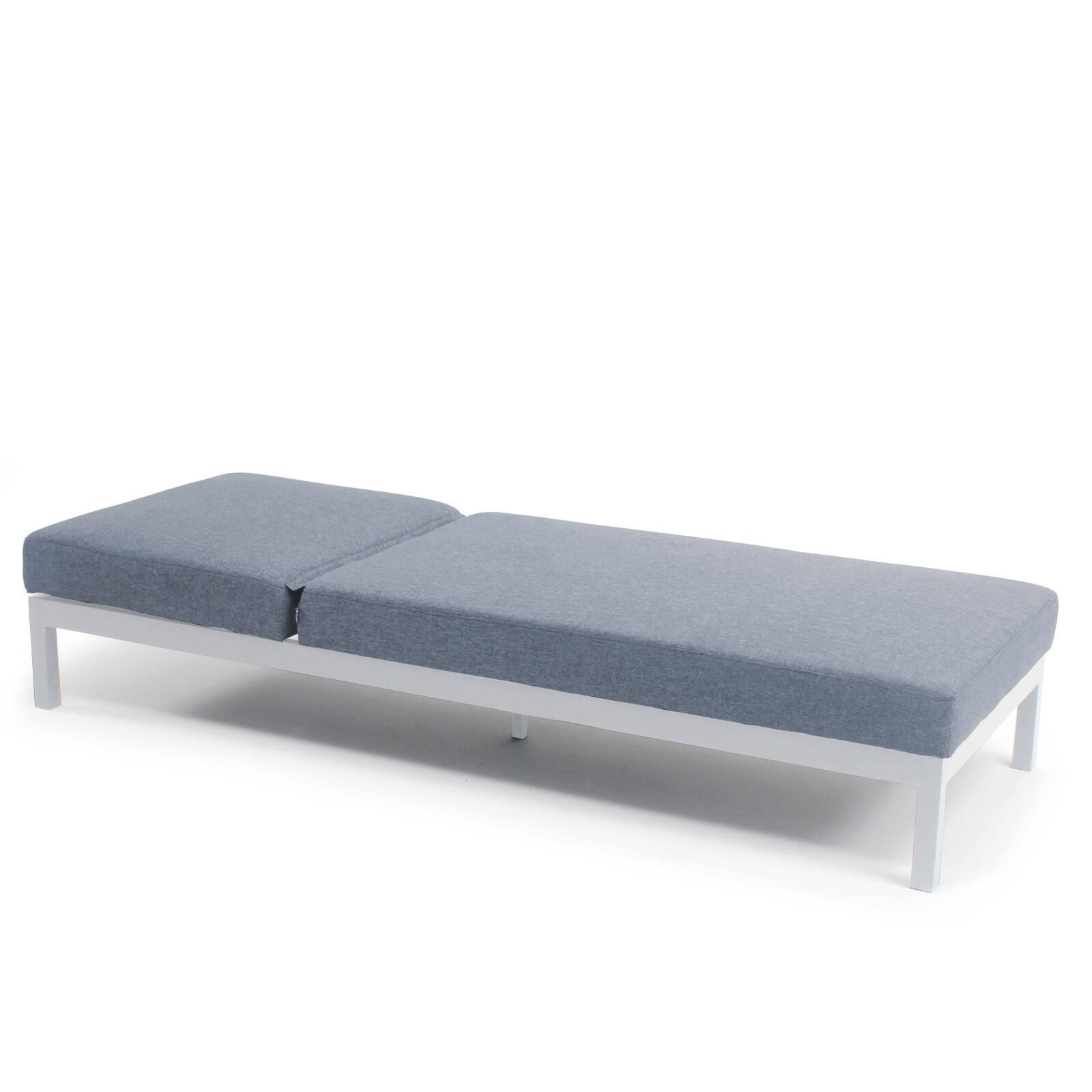 Sonnenliegestuhl mit Kissen und Tablett, 5-fach verstellbar  Sonnenliegestuhl mit Kissen und Tablett, 5-fach verstellbar