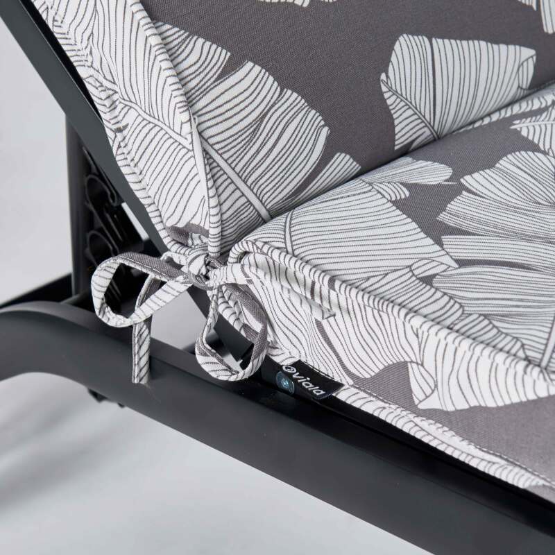 Set aus 2 Liegestuhlkissen mit Mustern