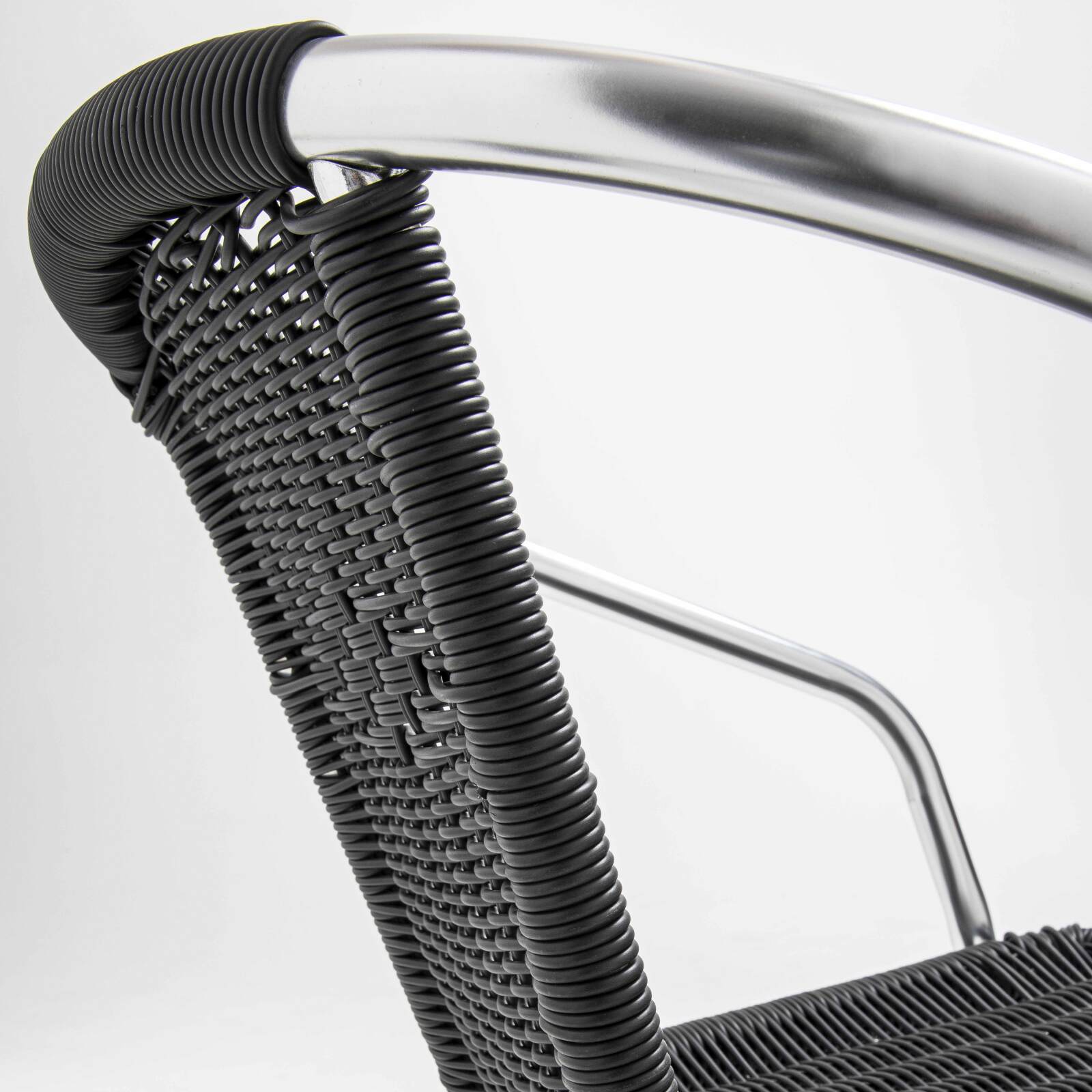 Gartenstuhl mit Armlehnen aus Aluminium und Harz 