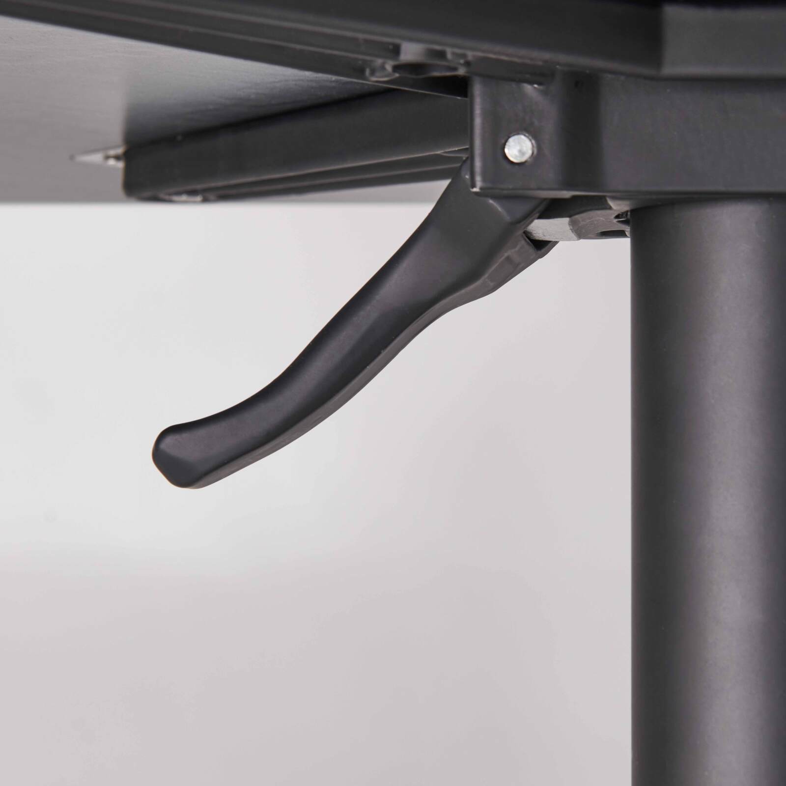 Quadratischer Gartentisch 60 x 60 cm mit neigbarer HPL-Oberfläche 