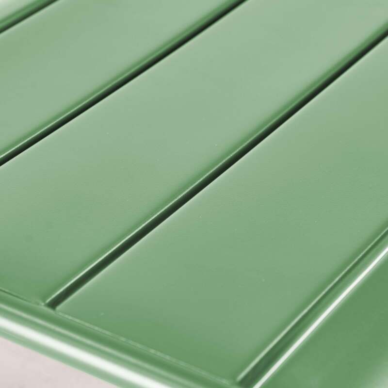 Niedriger Metallsessel und Fußstütze (6/7)