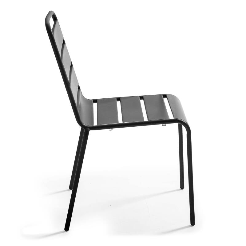 Rechteckiger Gartentisch 120 x 70 cm und 4 Metallstühle