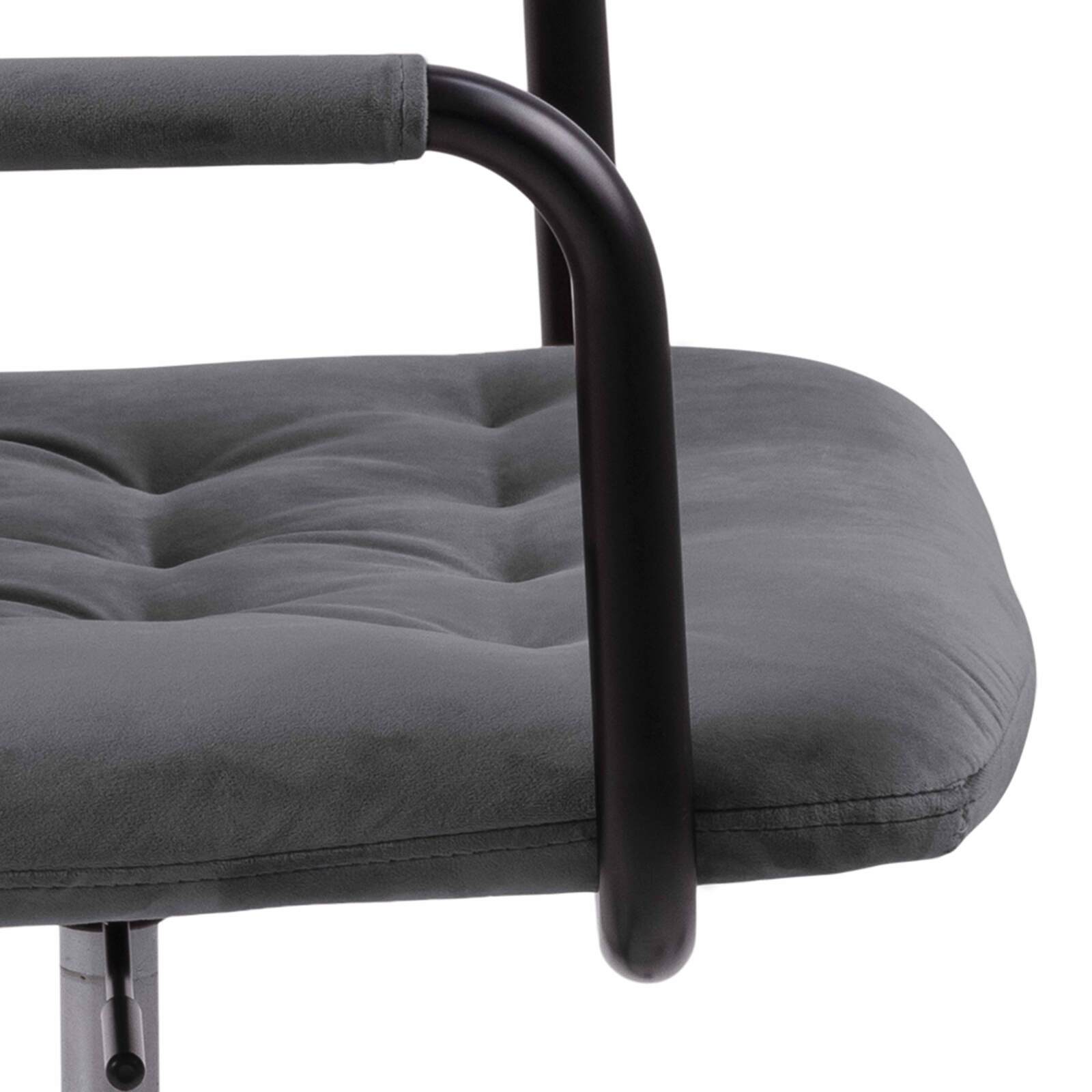 Bürostuhl mit Rollen aus Samt