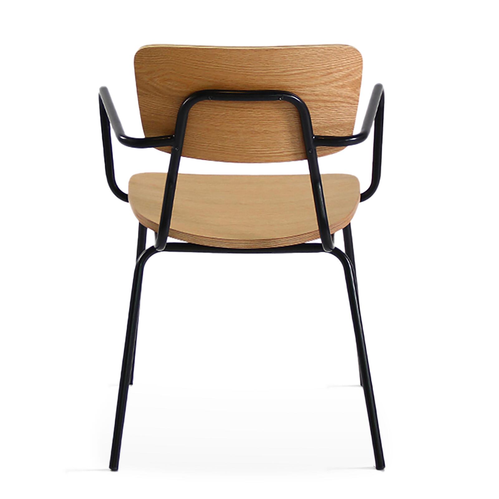 Set von 2 Esszimmerstuhl mit Armlehnen aus FSC®-zertifiziertem Vintage-Holz Set von 2 Esszimmerstuhl mit Armlehnen aus FSC®-zertifiziertem Vintage-Holz