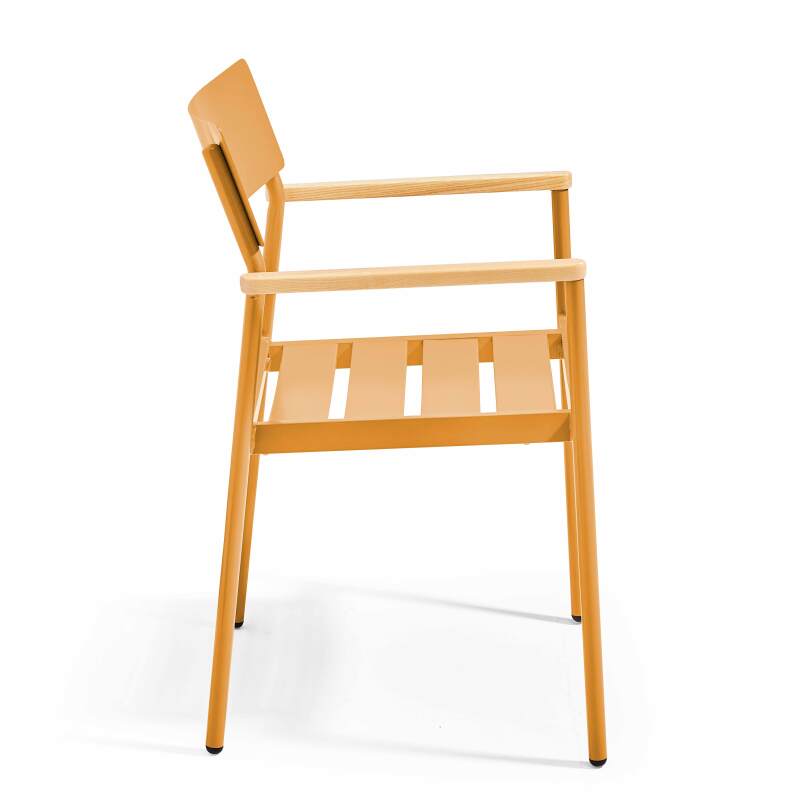 Gartenstuhl aus Aluminium und FSC®-Holz mit Armlehnen (2/5)