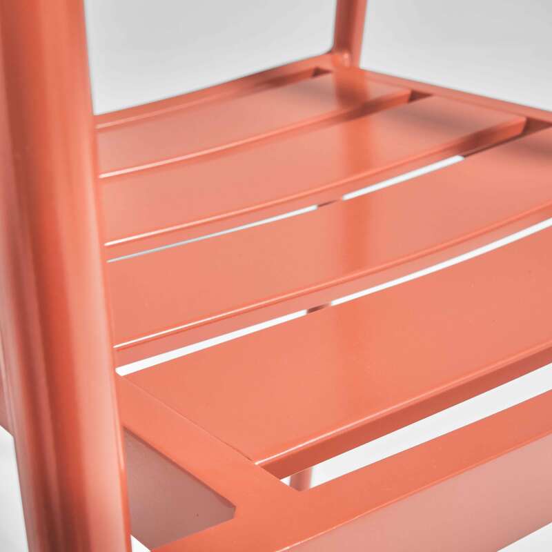 Gartenstuhl aus Aluminium und FSC®-Holz mit Armlehnen (3/5)