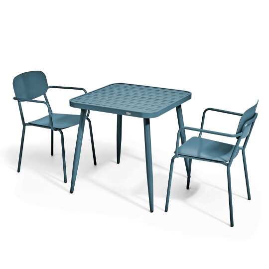 Quadratischer Gartentisch aus Aluminium, 75x75 cm, und 2 Stühle mit Armlehnen | Oviala