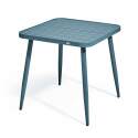 Quadratischer Gartentisch 75 x 75 cm und 2 Stühle mit Armlehnen aus Aluminium 