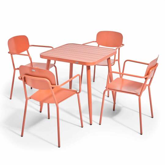 Quadratischer Gartentisch 75 x 75 cm und 4 Stühle mit Armlehnen aus Aluminium