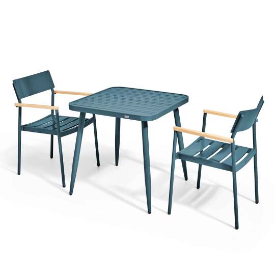 Quadratischer Gartentisch aus Aluminium, 75x75 cm, und 2 Stühle aus Holz, mit Armlehnen | Oviala