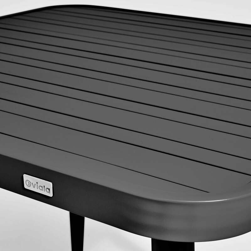 Quadratischer Gartentisch 75 x 75 cm und 2 Stühle mit Armlehnen aus Aluminium und Holz