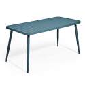 Rechteckiger Gartentisch 150 x 75 cm mit 4 Stühlen mit Armlehnen aus Aluminium und Holz 