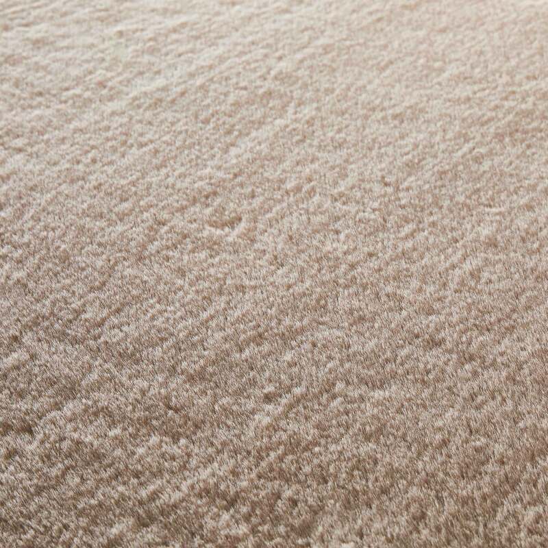 Rechteckiger Teppich aus Kunstfell mit langen Haaren  (3/4)