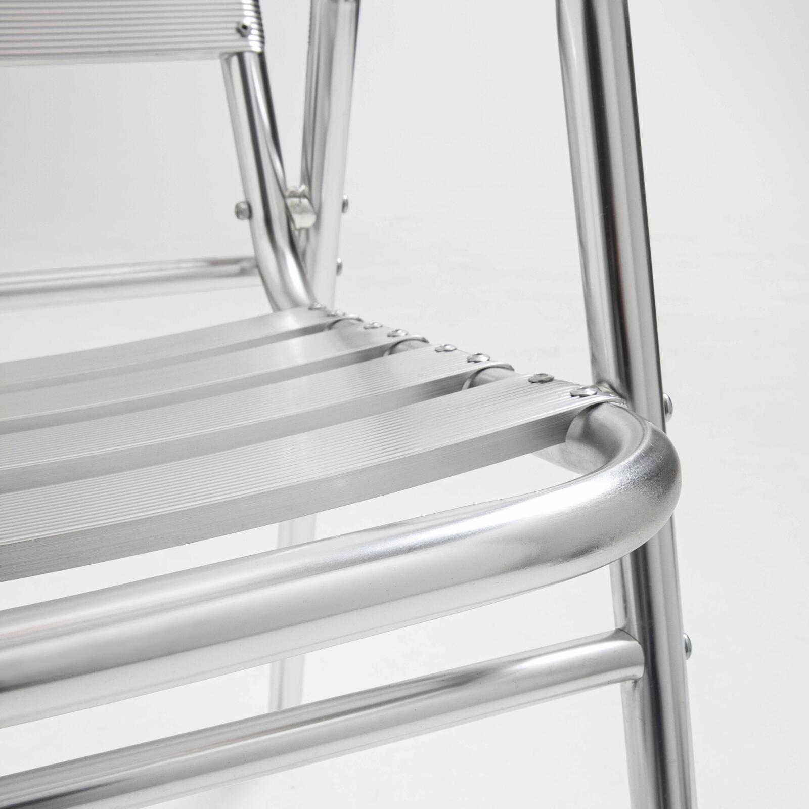 Set von 4 Gartenstühlen mit Armlehnen aus Aluminium  Set von 4 Gartenstühlen mit Armlehnen aus Aluminium