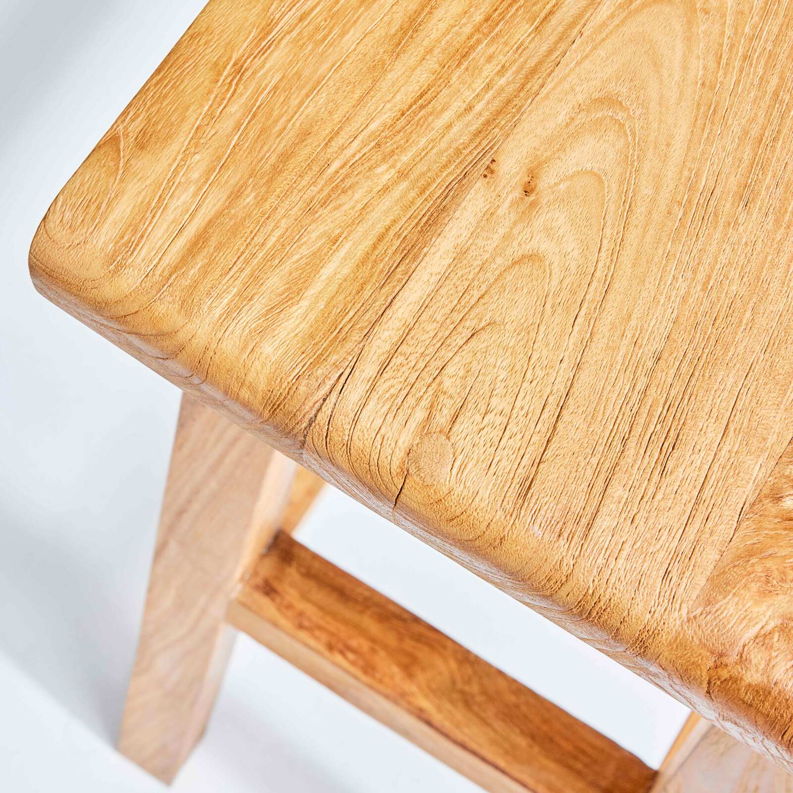 Gartenhocker aus recyceltem FSC-zertifiziertem Teakholz