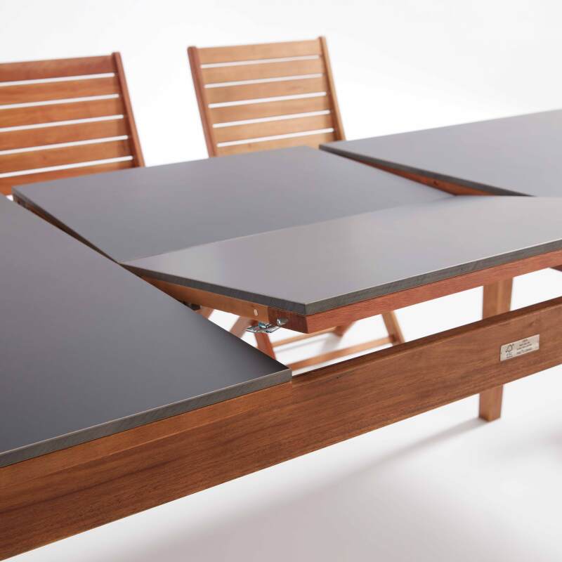 Rechteckiger ausziehbarer Gartentisch mit 8 klappbaren Stühlen und 2 Armlehnenstühlen aus FSC®-zertifiziertem Eukalyptusholz