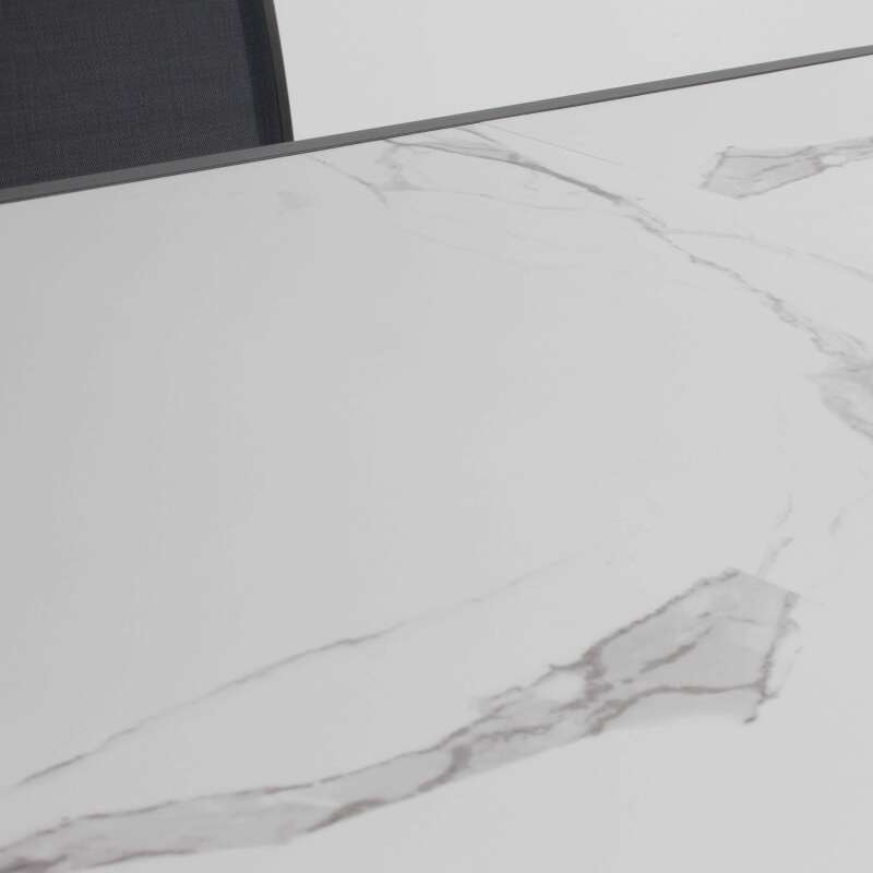 Gartentisch aus Marmor-Effekt-Keramik (185 x 95 x 74 cm)