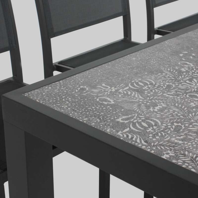 Gartentisch aus Keramik mit Stempel-Effekt (185 x 95 x 74 cm)