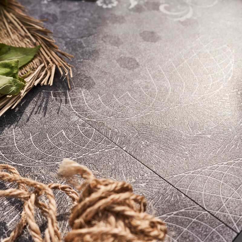 Gartentisch aus Keramik mit Stempel-Effekt (230 x 95 x 74 cm)