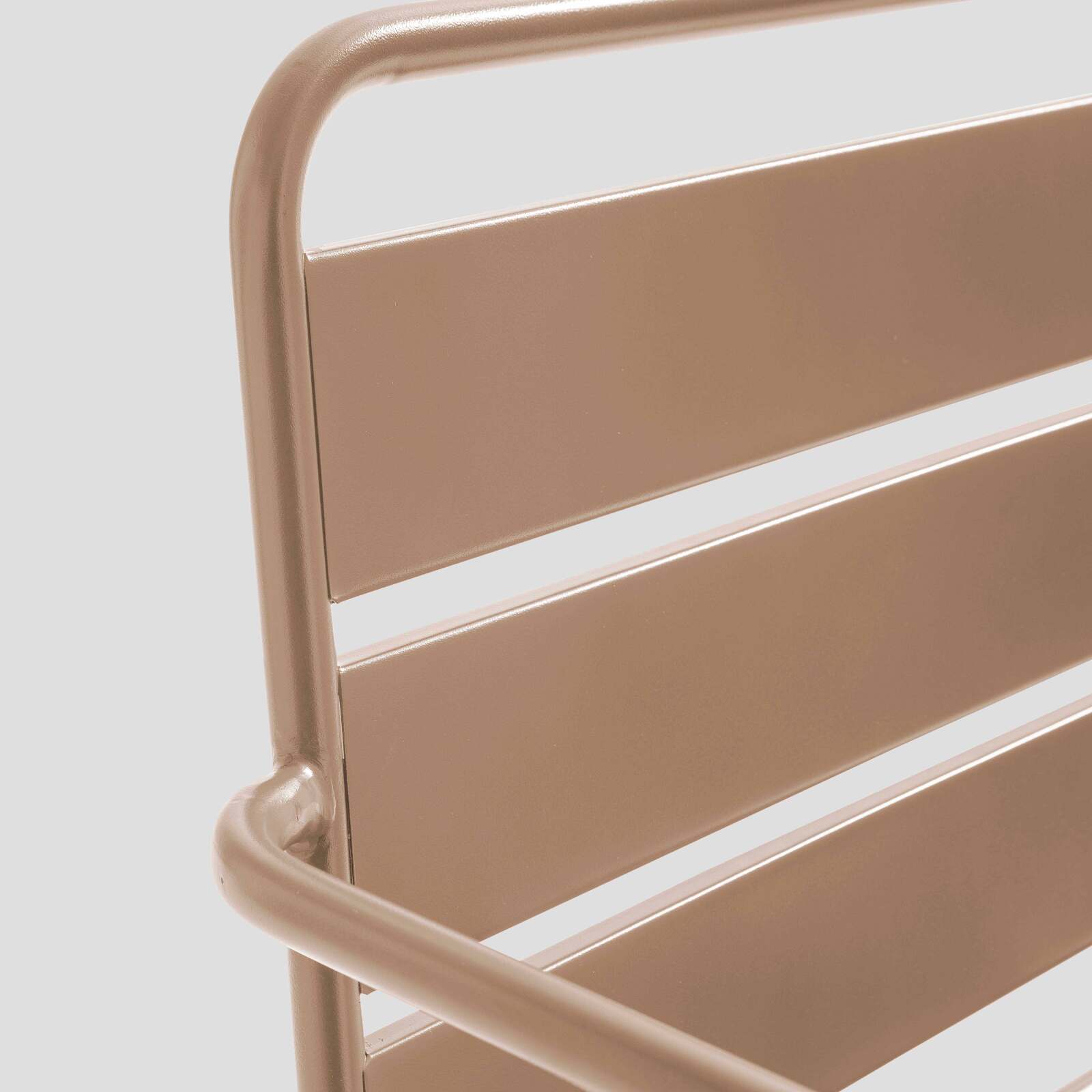 Niedriger Metall-Gartensessel 