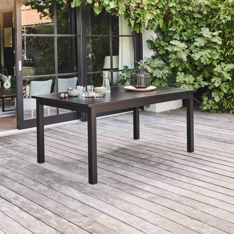 Rechteckiger, ausziehbarer Aluminium-Gartentisch mit 6 Stühlen und 2 Stühlen mit Armlehnen