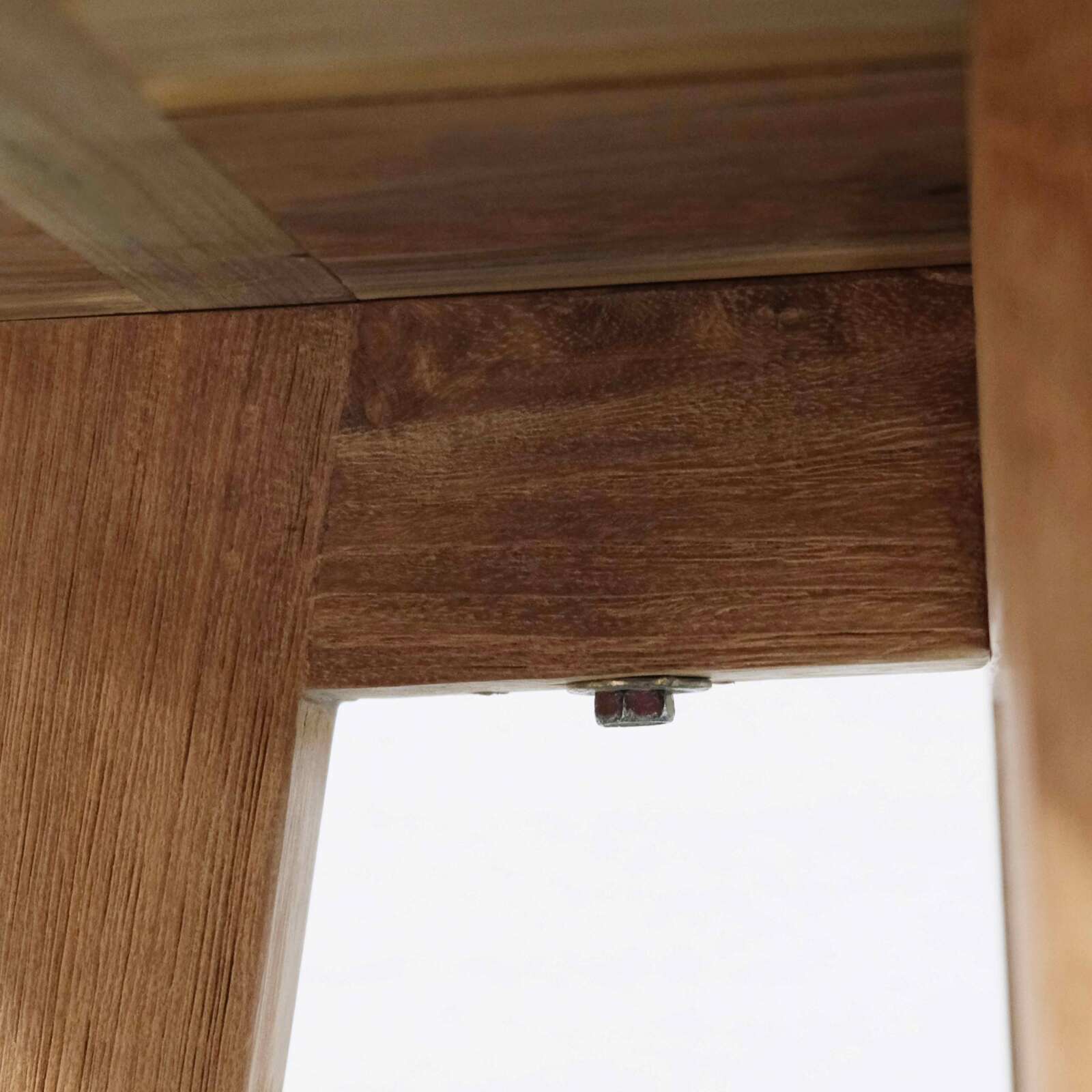 Runder Garten Couchtisch aus massivem recyceltem Teakholz Runder Garten Couchtisch aus massivem recyceltem Teakholz