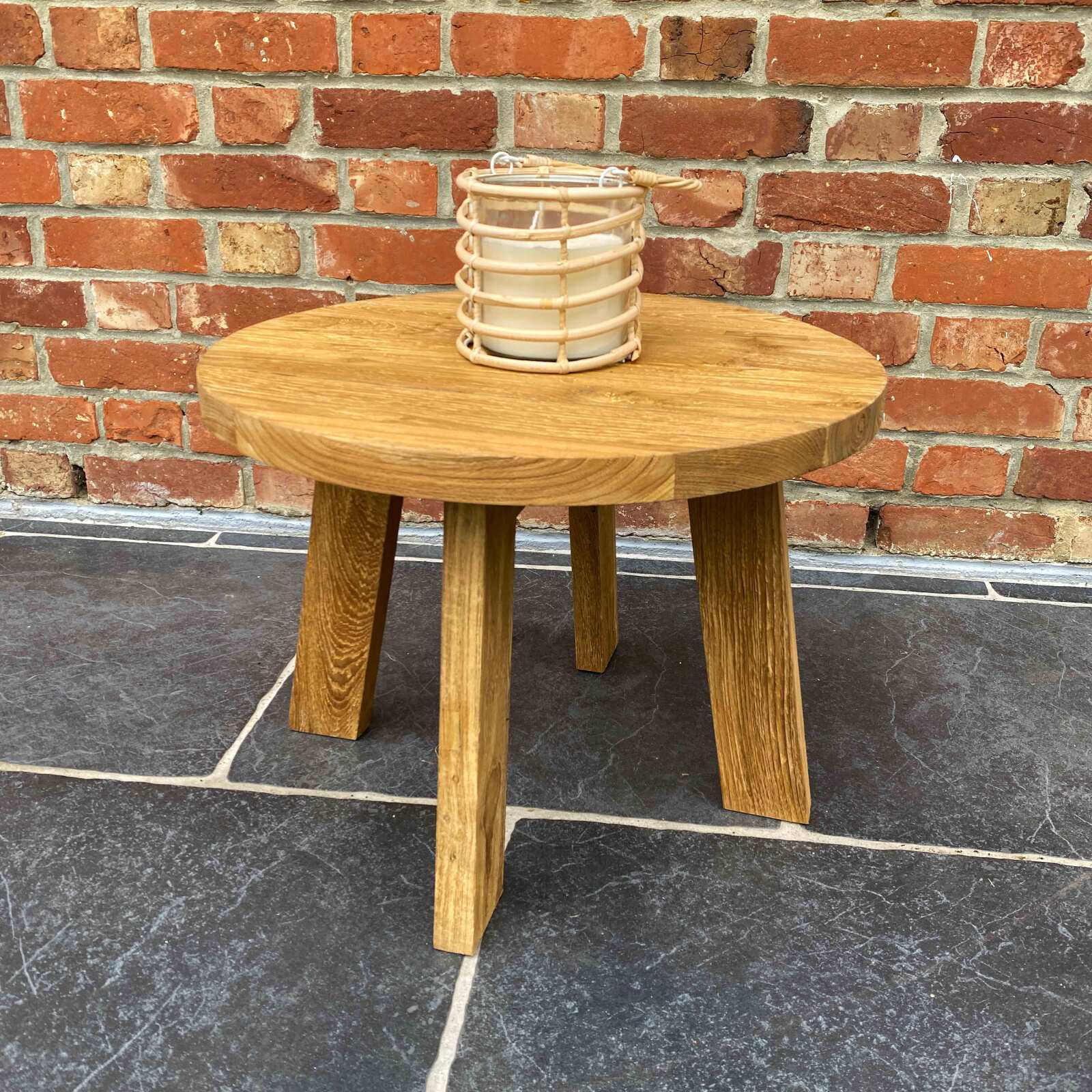 Runder Garten Couchtisch aus massivem recyceltem Teakholz