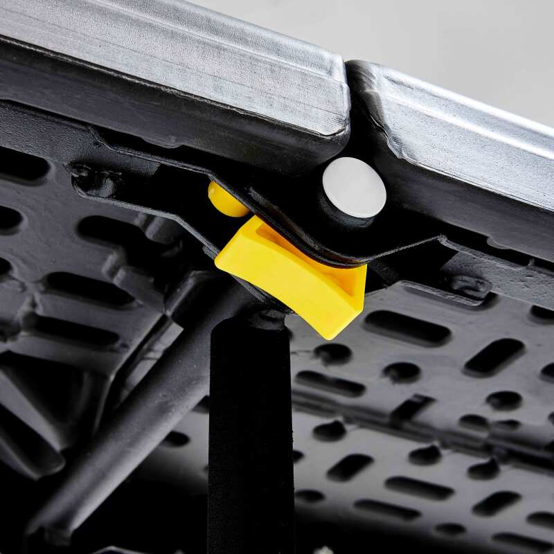 Set aus Tisch + klappbaren Bänken aus HDPE