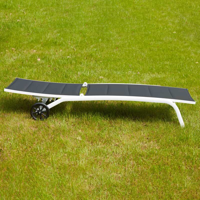 Set aus 2 Aluminium-Sonnenliegestühlen mit Rädern, 4-fach verstellbar  (3/5)