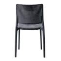 Durchbrochener Terrassenstuhl aus Kunststoff