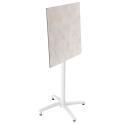 Hochtisch 60x60 cm, laminiert, mit weißem Untergestell und Metallstühlen