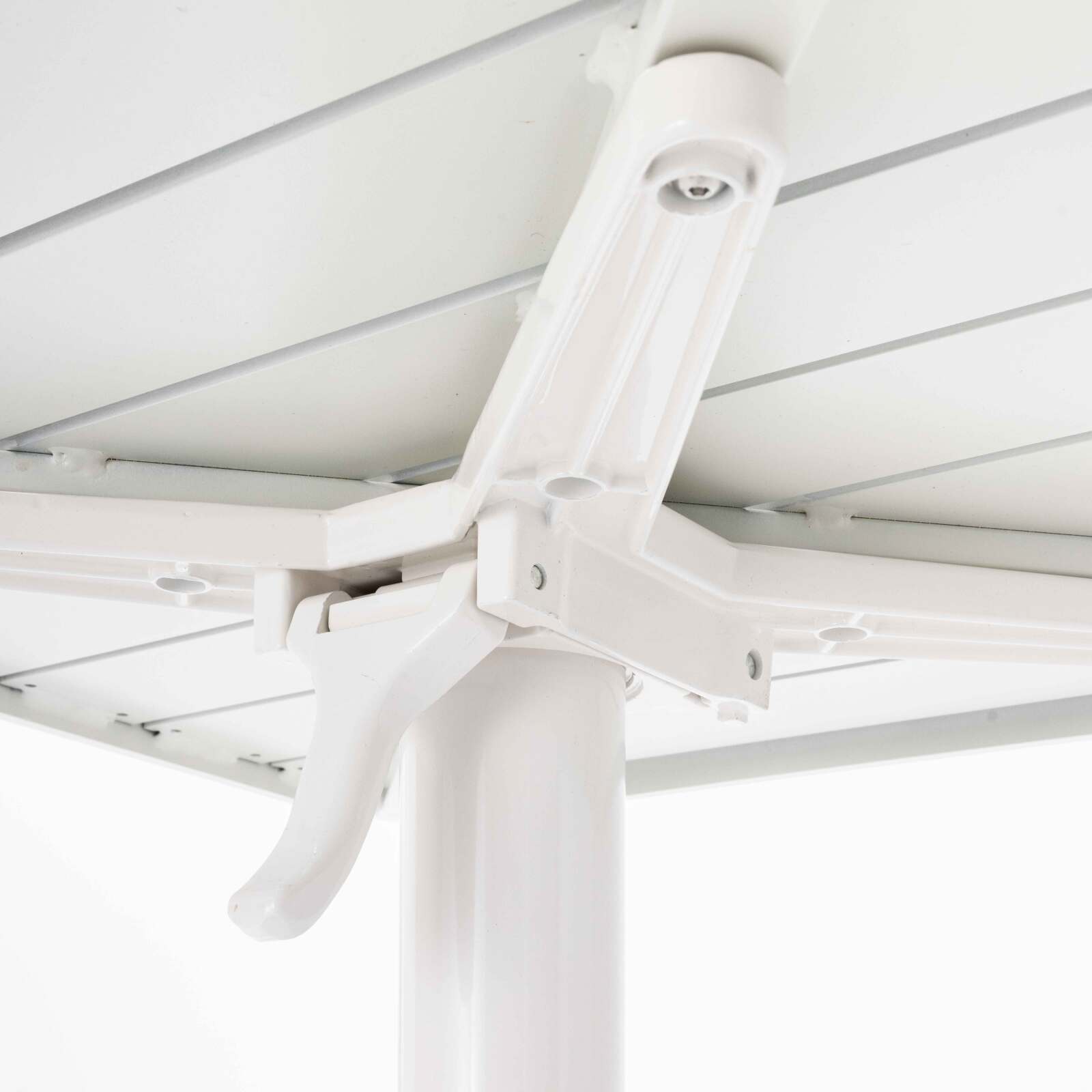 60x60 cm neigbarer Aluminium-Terrassentisch