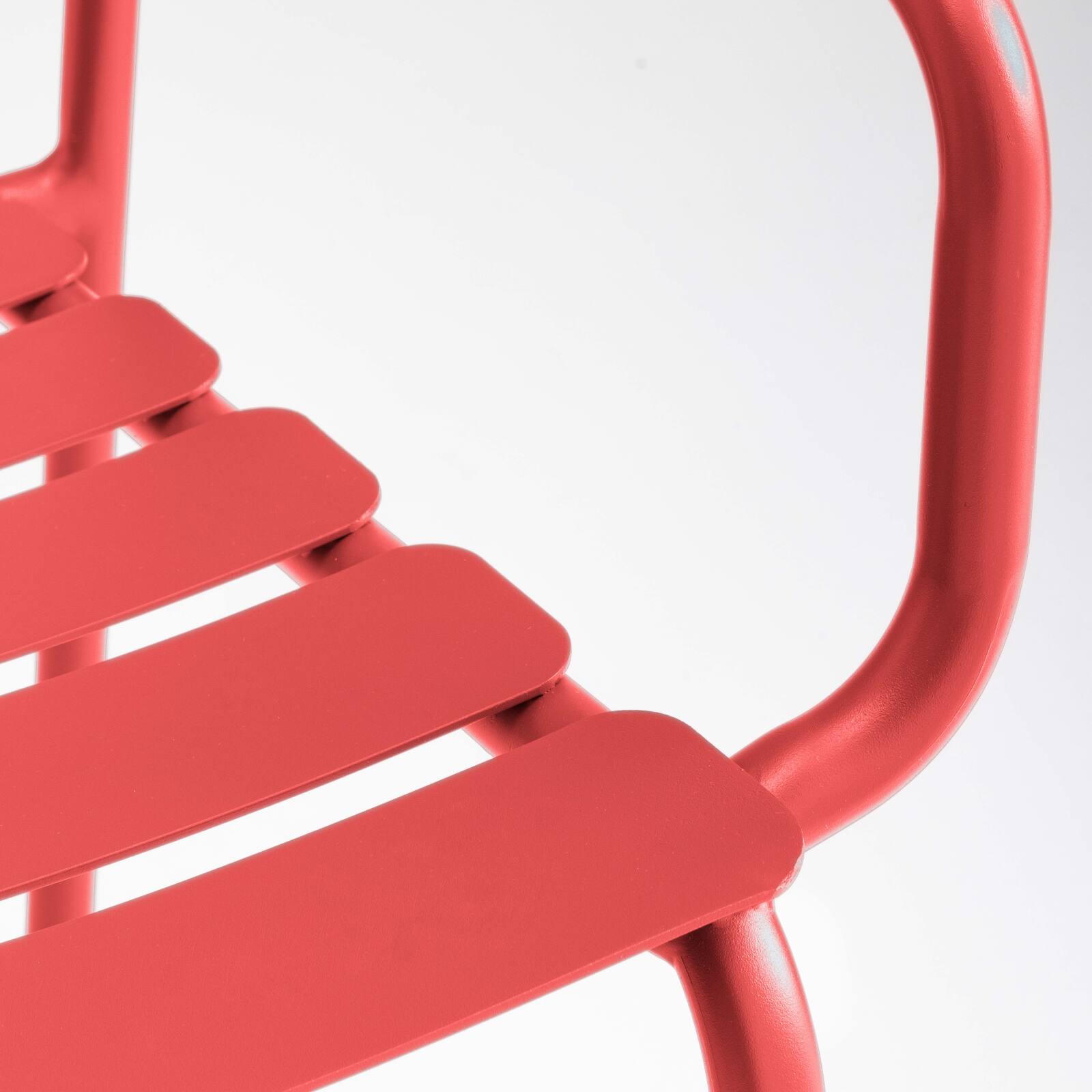 Terrassenstuhl mit Armlehnen aus Aluminium