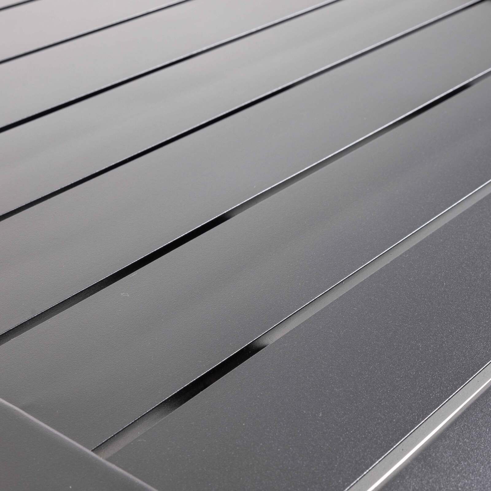 Quadratischer Terrassentischplatte 70 x 70 cm aus Aluminium Quadratischer Terrassentischplatte 70 x 70 cm aus Aluminium