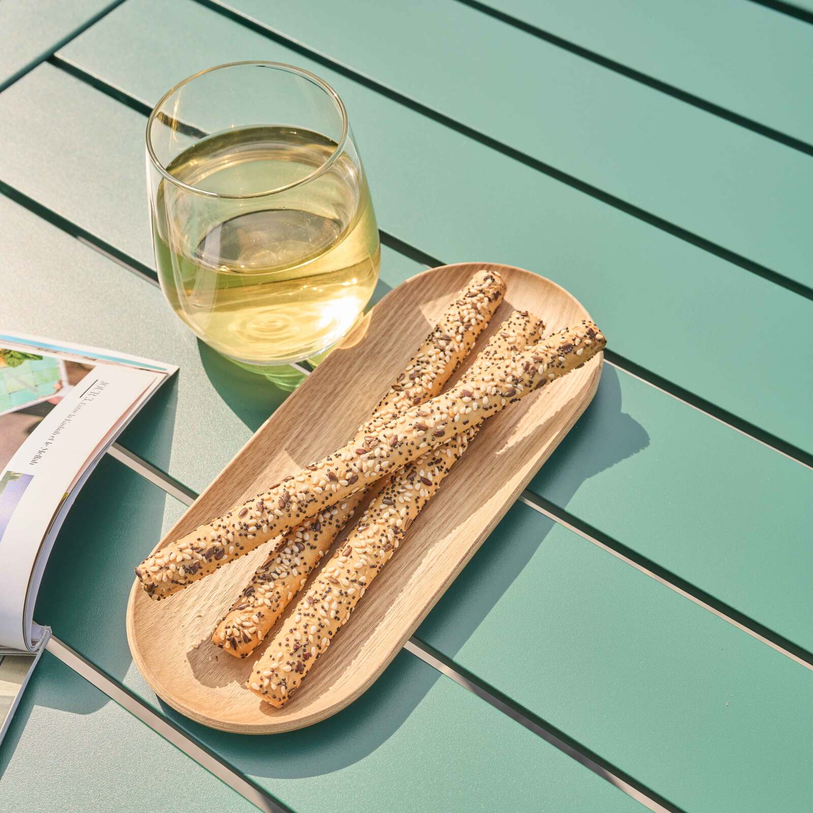 Rechteckiger Terrassentisch 185 x 92 cm und 8 Stühle mit Aluminiumarmlehnen