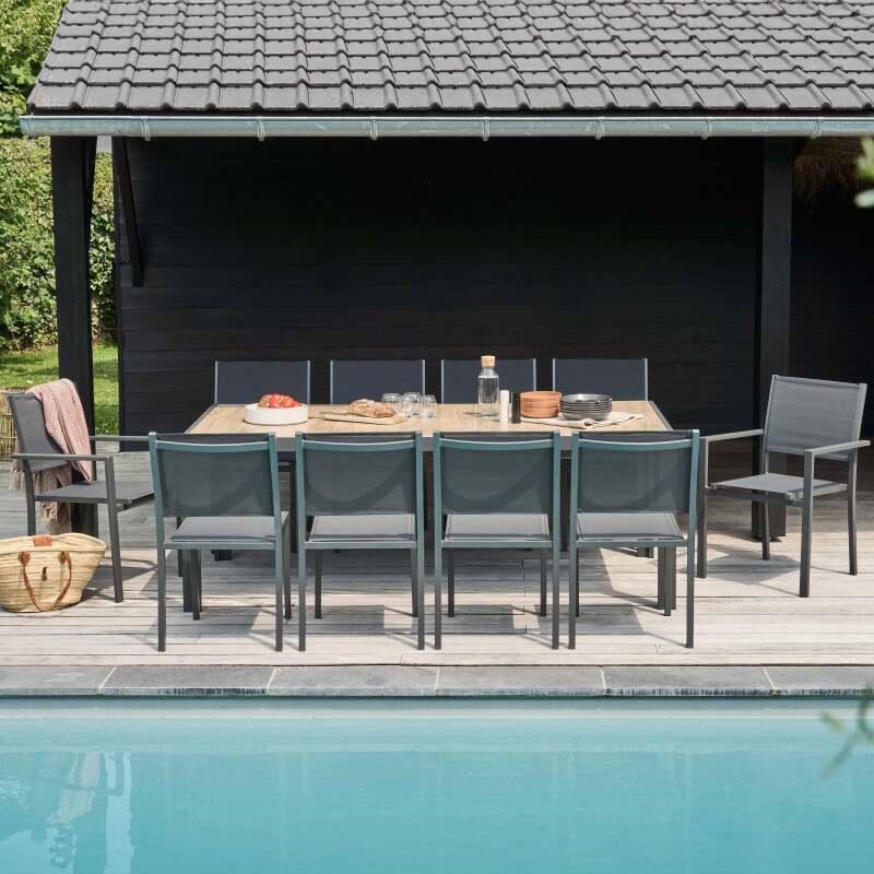 Rechteckiger Gartentisch mit Keramikholz-Effekt-Platte, 8 Stühlen und 2 Stühlen mit Armlehnen