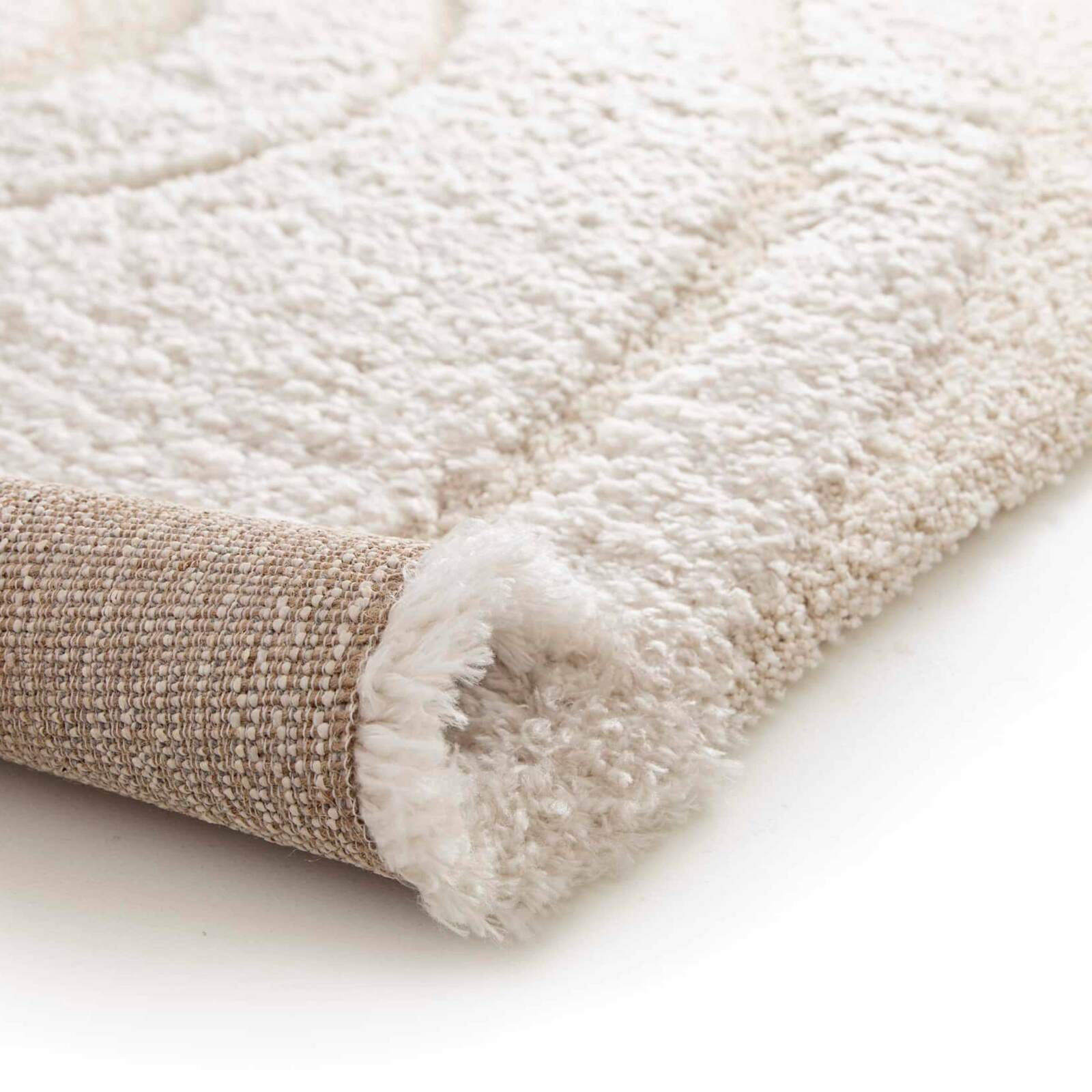 Rechteckiger Hochflorteppich aus recyceltem Polyester mit geometrischem Muster und langem Flor