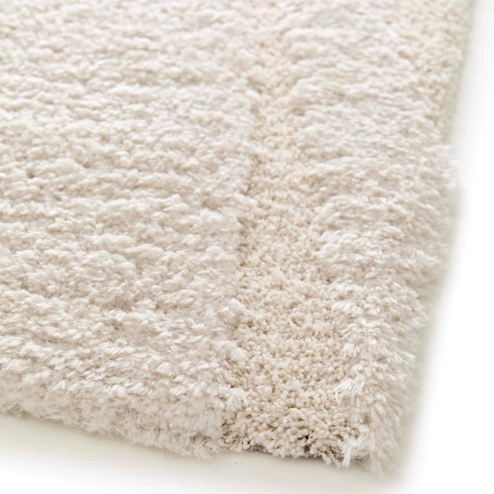 Rechteckiger Hochflorteppich aus recyceltem Polyester mit geometrischem Muster und langem Flor