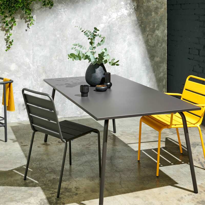 Gartenstuhl aus Stahl (6/7)