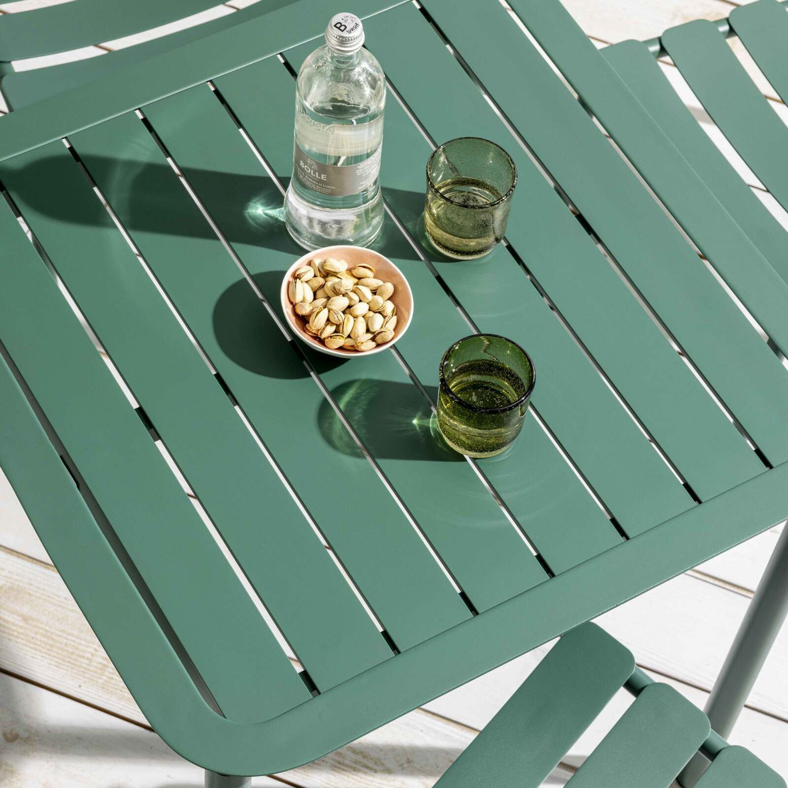 Quadratischer stapelbarer Terrassentisch 70 x 70 cm aus Aluminium