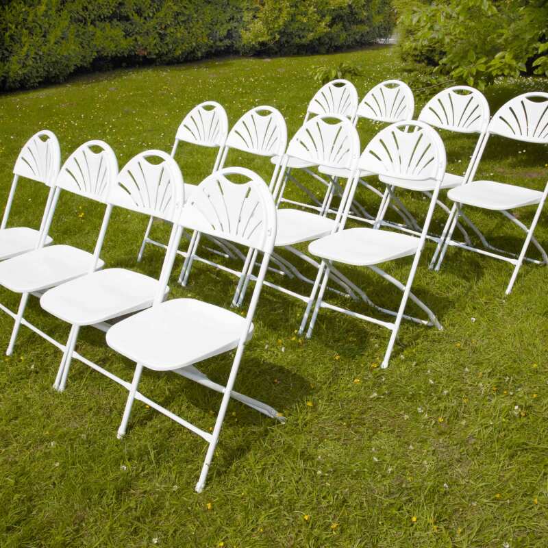 Klappstuhl weiss für den Empfang mit Lochmuster aus HDPE - 4er-Set