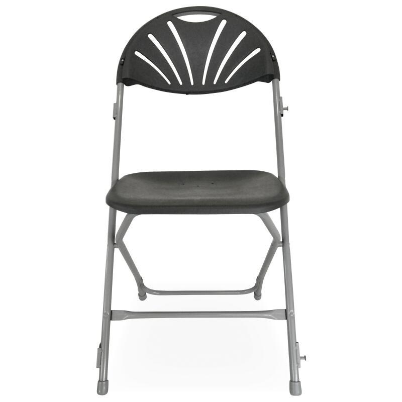 Los 10 graue Klappstühle und Verbindungshaken