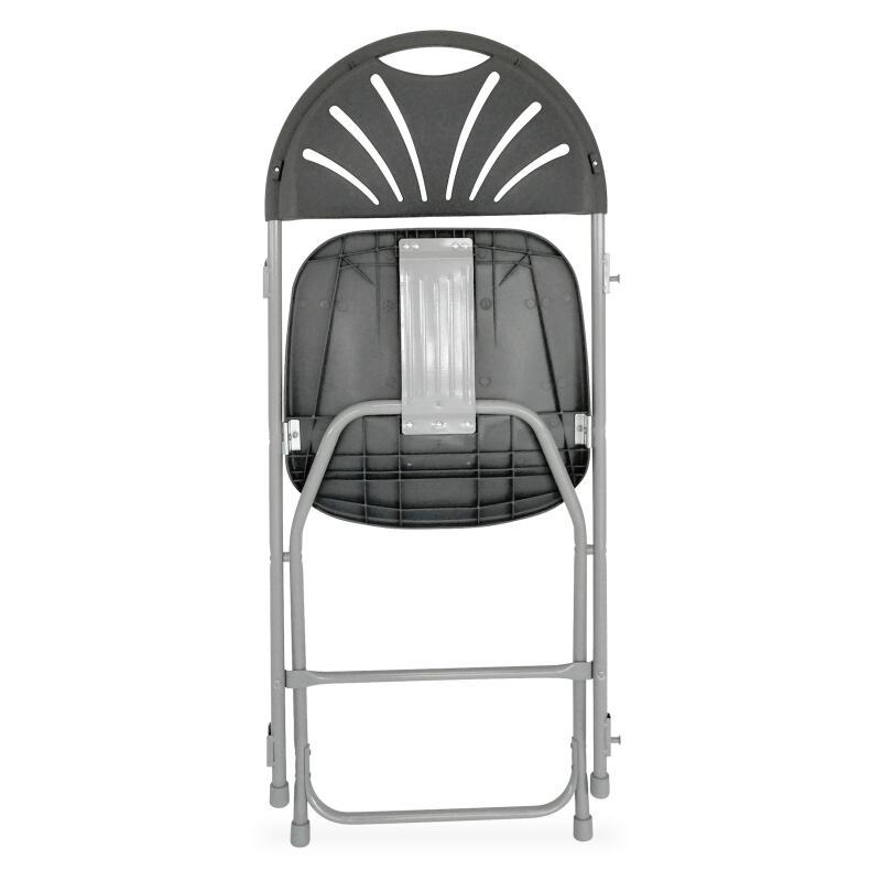 Los 10 graue Klappstühle und Verbindungshaken