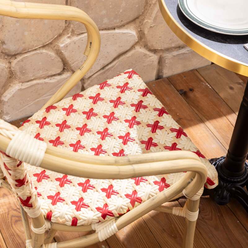 Quadratischer Terrassentisch aus Sperrholz mit Aluminiumkante ⌀60 cm und 2 Stühlen im Pariser Bistrostil