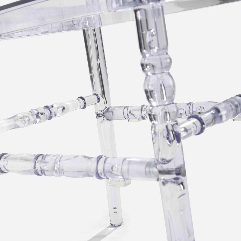 Transparenter Empfangsstuhl (3/5)